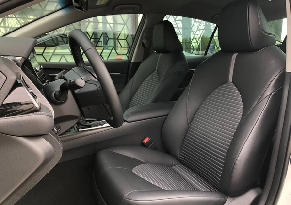 Toyota Camry cena 169900 przebieg: 7509, rok produkcji 2023 z Polanów małe 596